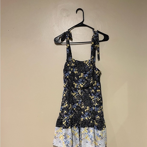 Jun & Ivy Boho Ditsy Floral Two Toned Button Spring Mini Dress Size XS Prairie - Picture 3 of 10